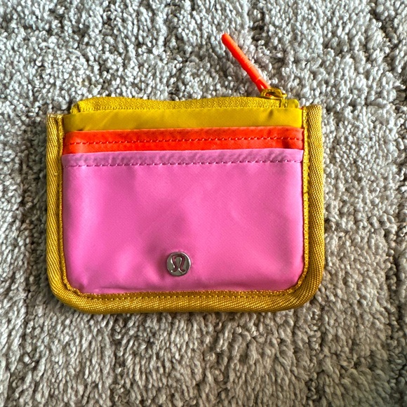 Lululemon wallet - Picture 1 of 6